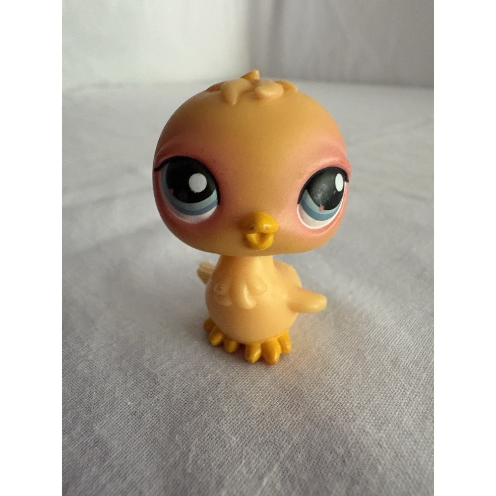 Littlest Pet Shop Singles RARE Yellow Chick #290 Yellow Dark Blue Eyes Blemish
